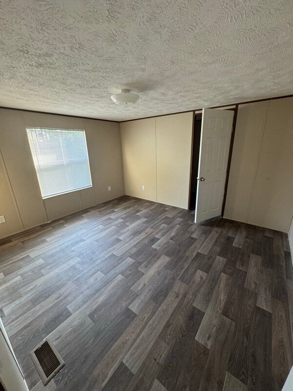 Building Photo - 501 Westover Dr
