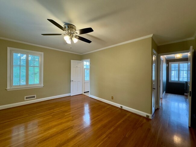 Building Photo - 115 E Northern Pkwy