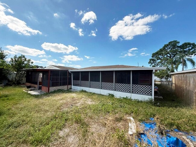 Building Photo - 1164 Chelsea Ln