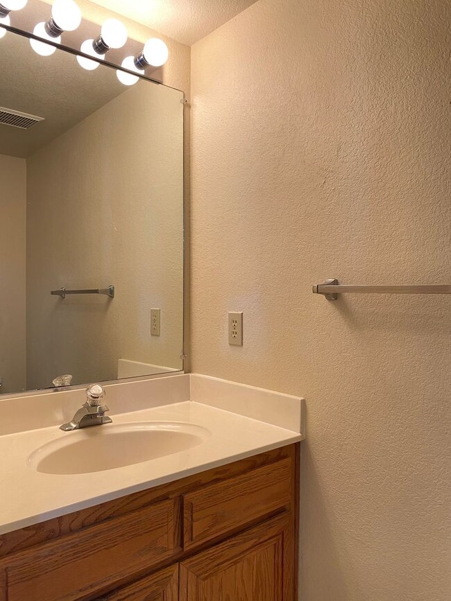 Building Photo - Lovely 2 Story Home in the Heart of Laguna.