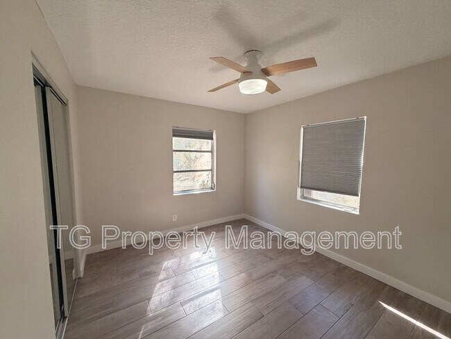 Building Photo - 1700 Main St