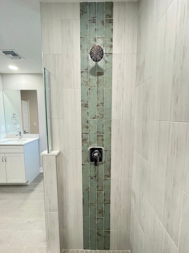 Building Photo - COMING SOON - 4/2.5/2  Home off of California Blvd.