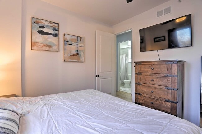 Building Photo - 3101 W 47th Ave