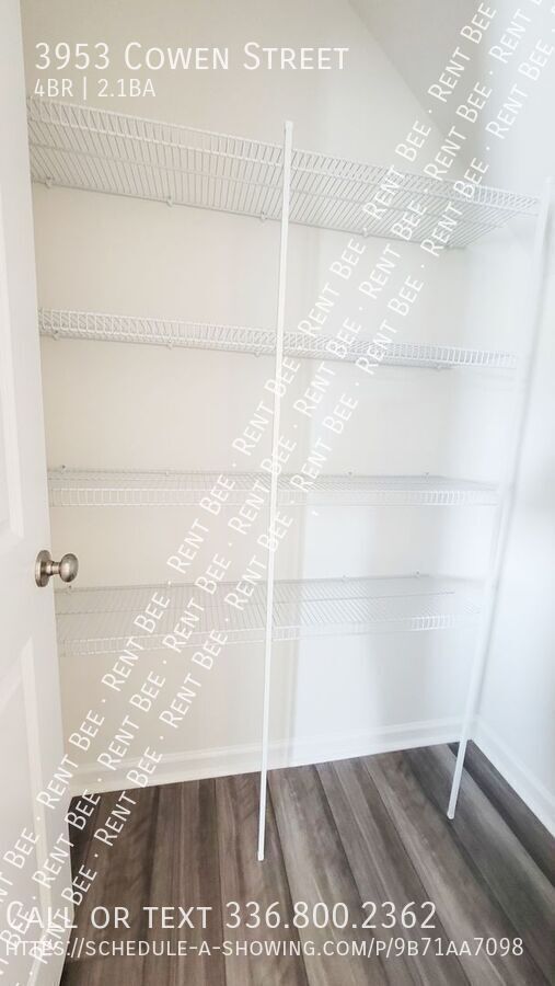 Building Photo - 3953 Cowen St