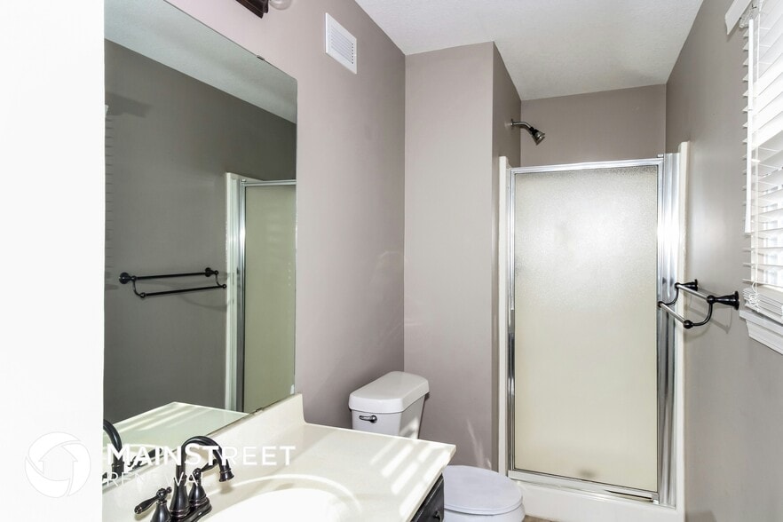 Building Photo - 1705 N Blue Mills Rd