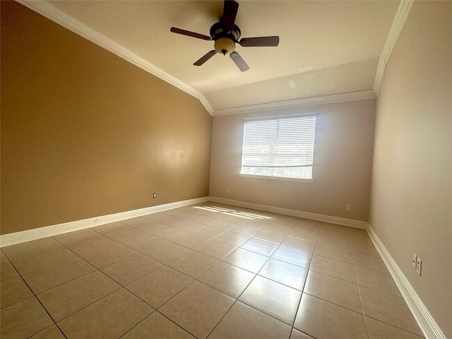 Building Photo - 19723 Diamond Hills Ln