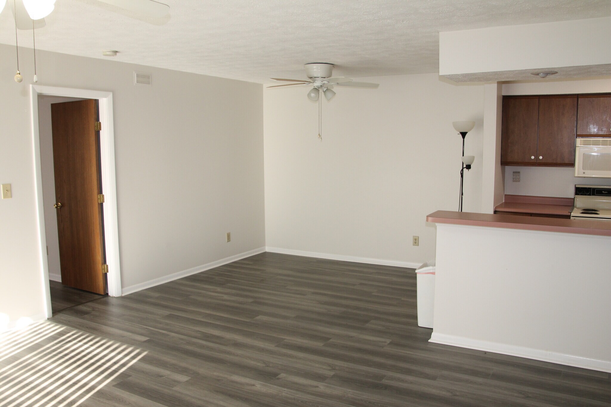 Dining Area - 1411 Lake Pointe Way
