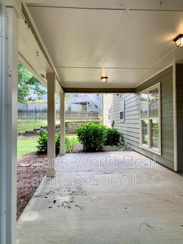 Building Photo - 4442 Keenly Valley Dr NE