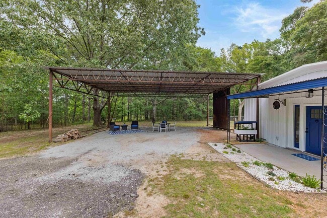Building Photo - 137 Odith Rd