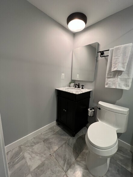 Building Photo - 2108 Flagler Pl NW