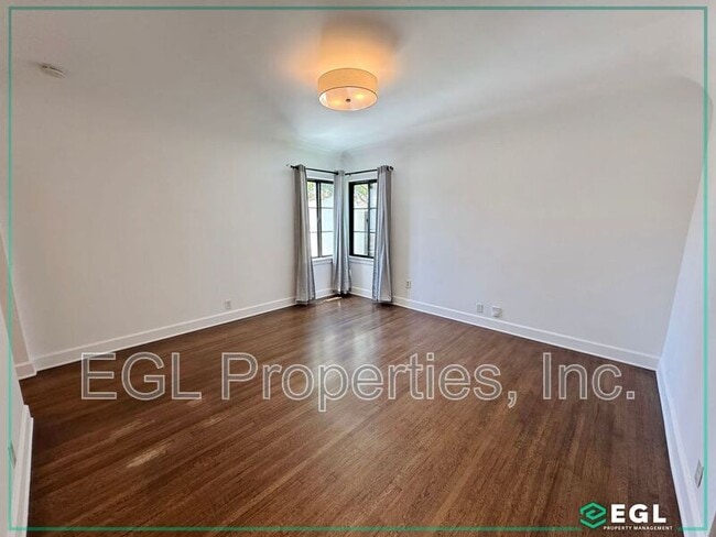 Building Photo - 3927 Degnan Blvd