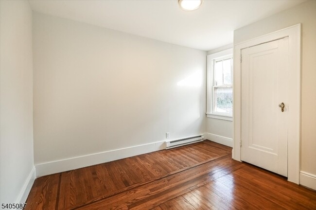 Building Photo - 265 McBride Ave