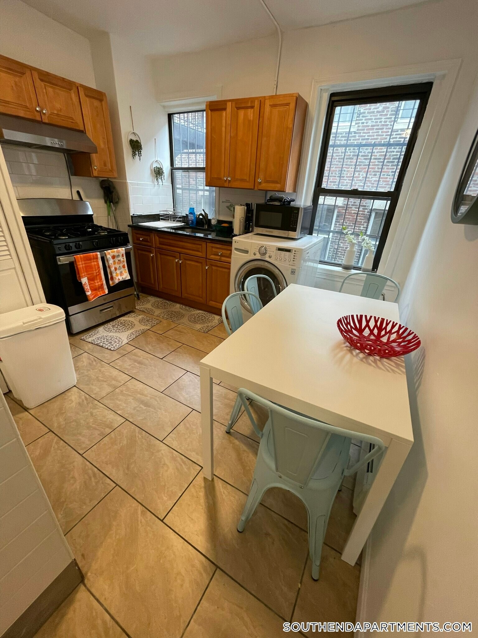 Building Photo - 871 Harrison Ave