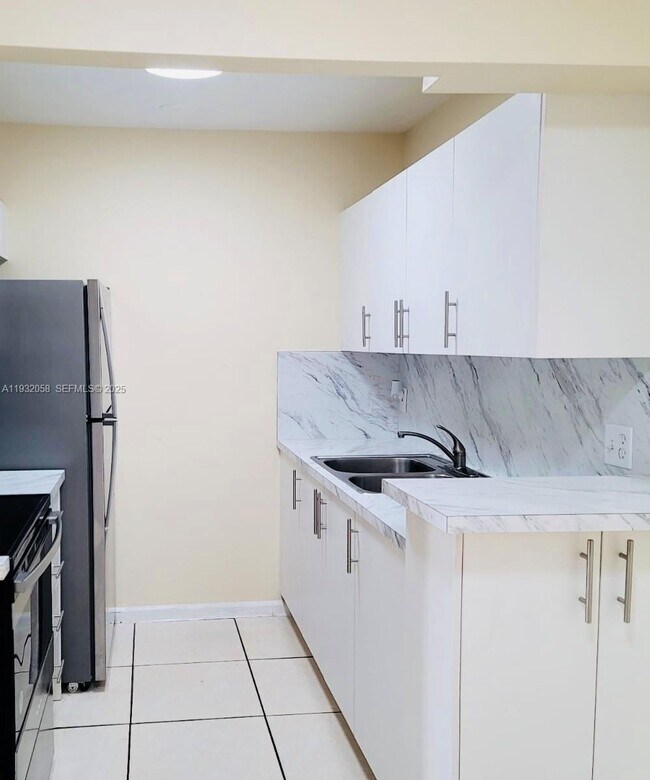 Building Photo - 1500 N Congress Ave