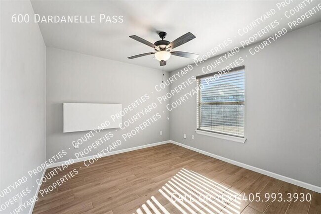 Building Photo - 600 Dardanelle Pass