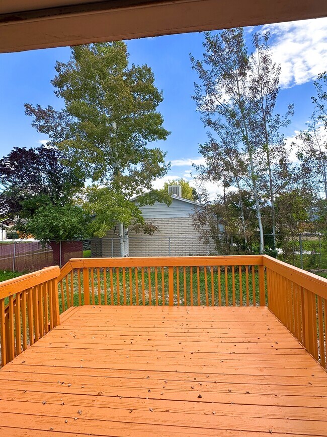 Building Photo - 5333 Peachwood Cir