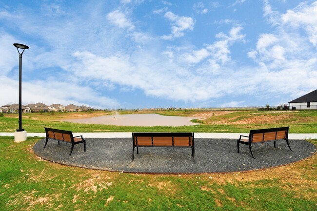 Building Photo - 804 Lake Lacosta Dr