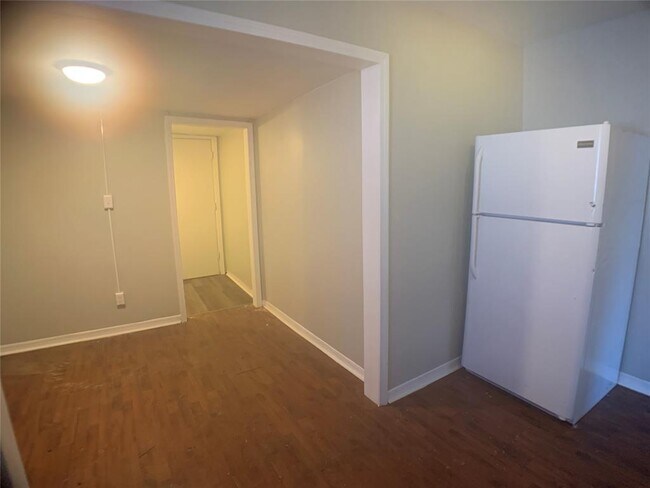 Primary Photo - 705 SE 18th St