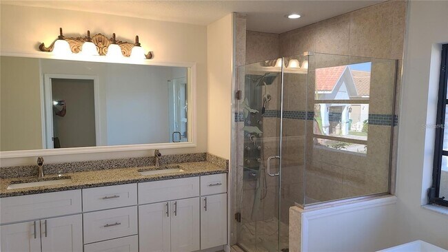 Building Photo - 13 Seaward Cir