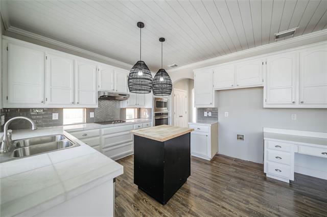 Building Photo - 1940 Robin Ln