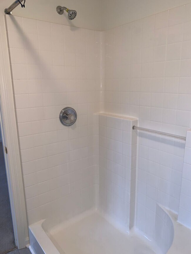 Building Photo - Don't Miss Out On This New Cumberland Town-Home For Rent, 3 Stories/3 Bedrooms/2.5 Bathroom In We...