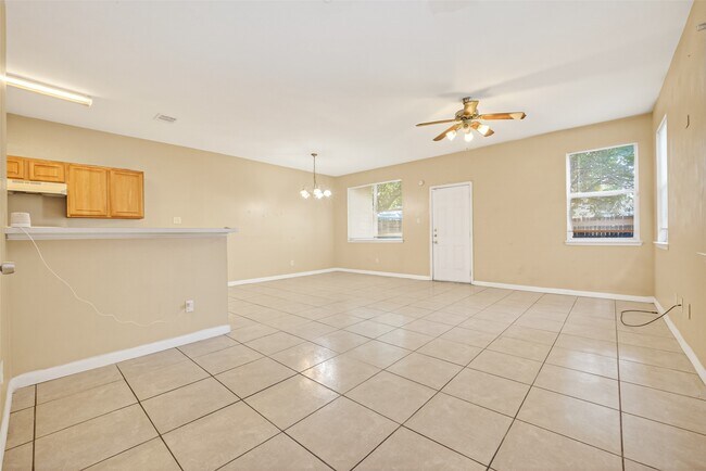 Building Photo - 15515 Waldron Cir