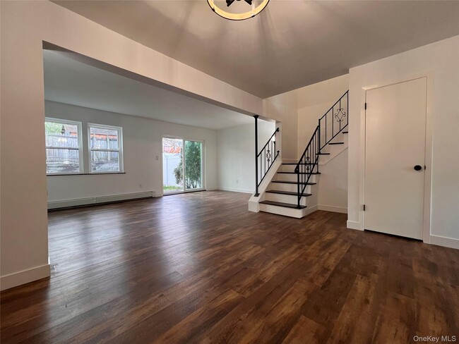 Building Photo - 524 Saracino Dr