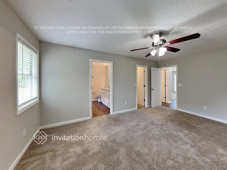 Building Photo - 7032 N Shore Dr