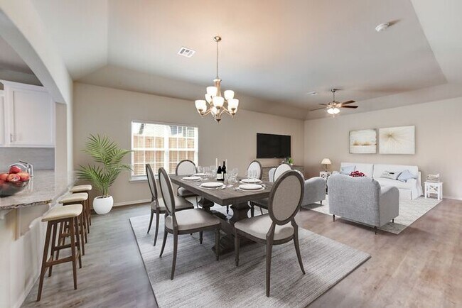Building Photo - 3/2/2 Patio Home! Lawncare included plus a...