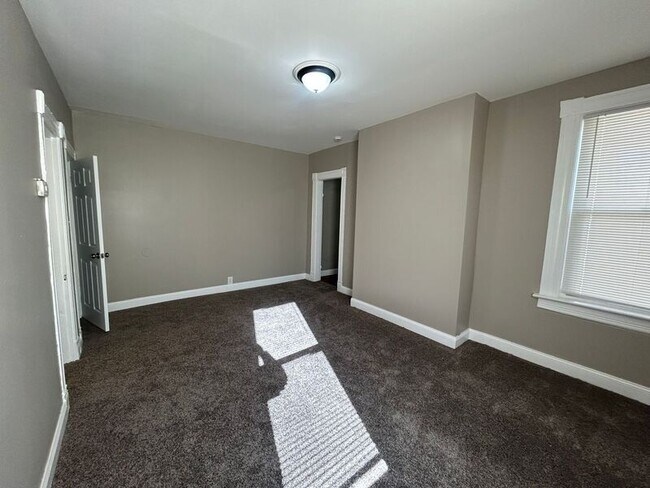 Building Photo - 1324 Beech Ave