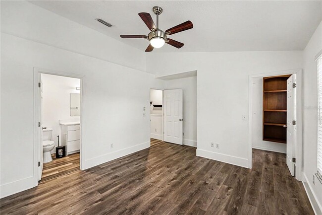 Building Photo - 12268 Country White Cir