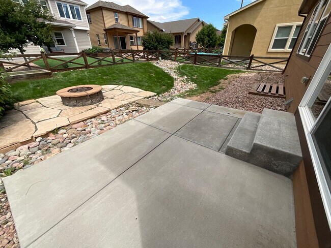 Building Photo - 4 Bedroom Home Available Near Marksheffel ...
