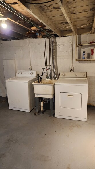 Building Photo - 23156 Bolam Ave