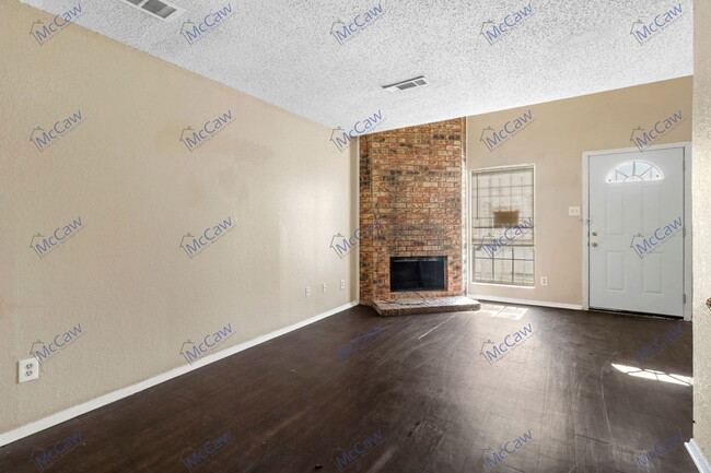 Building Photo - 9487 Olde Village Ct