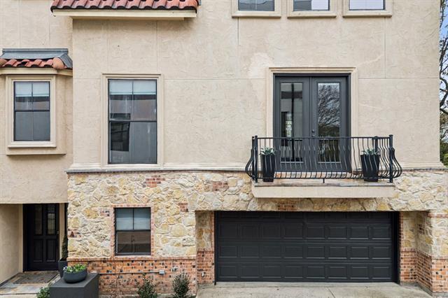 Building Photo - 5804 Hudson St