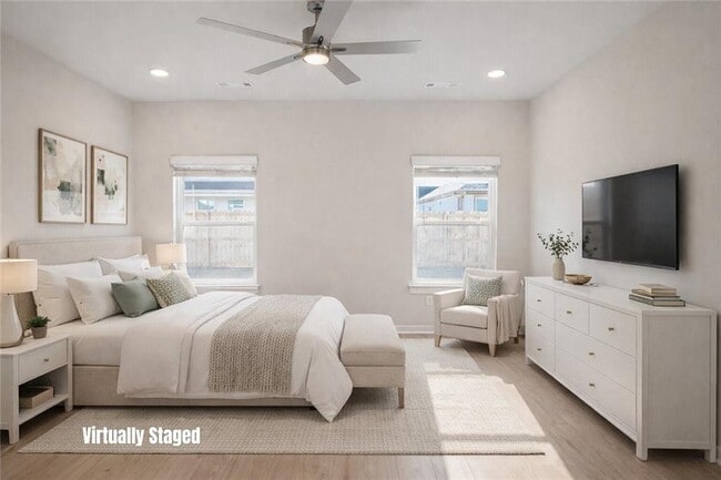 Building Photo - 6005 SW Desert Ave