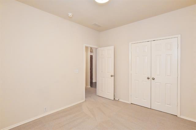 Building Photo - 2609 Swan Dr