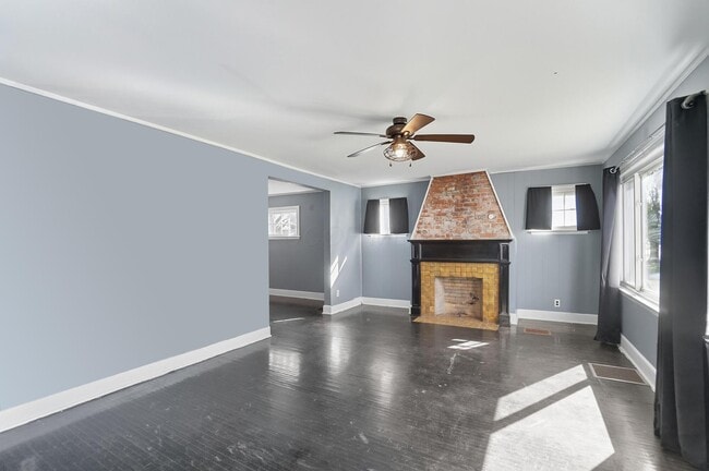 Building Photo - 610 Salisbury Rd