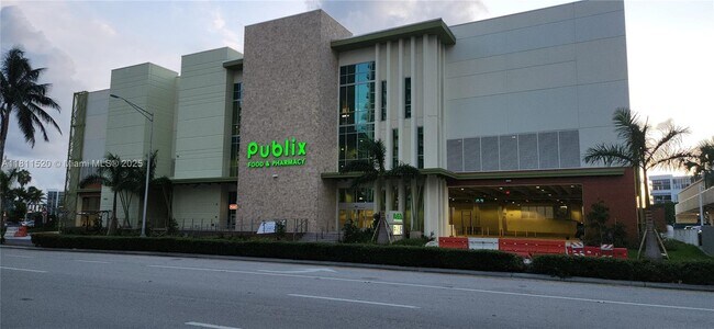 Building Photo - 1600 S Ocean Dr