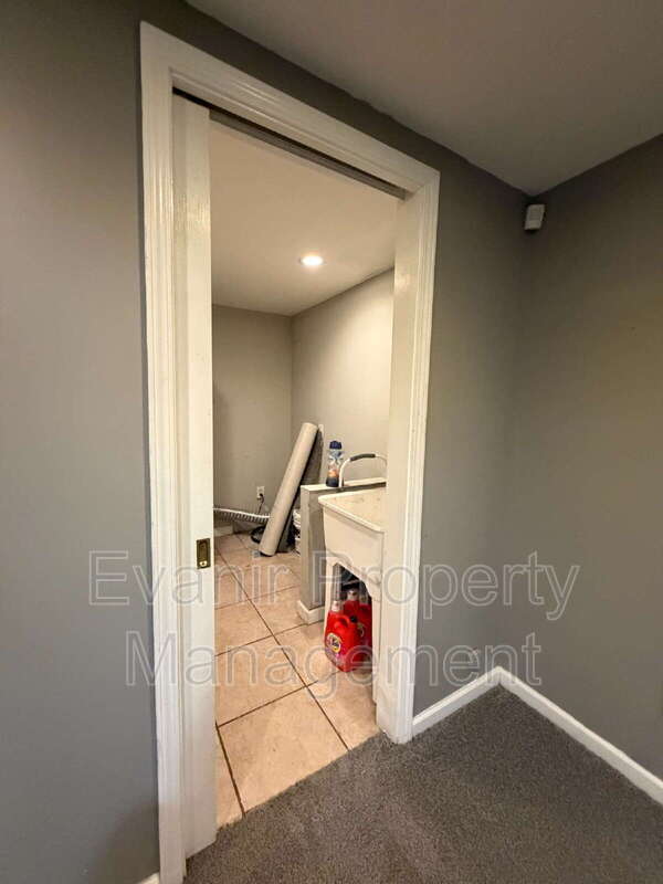 Building Photo - 11884 Hamden Dr