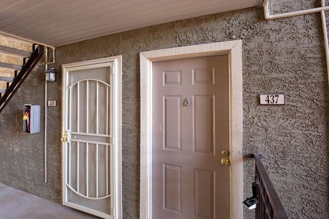 Building Photo - First floor unit in guard gated SW communi...