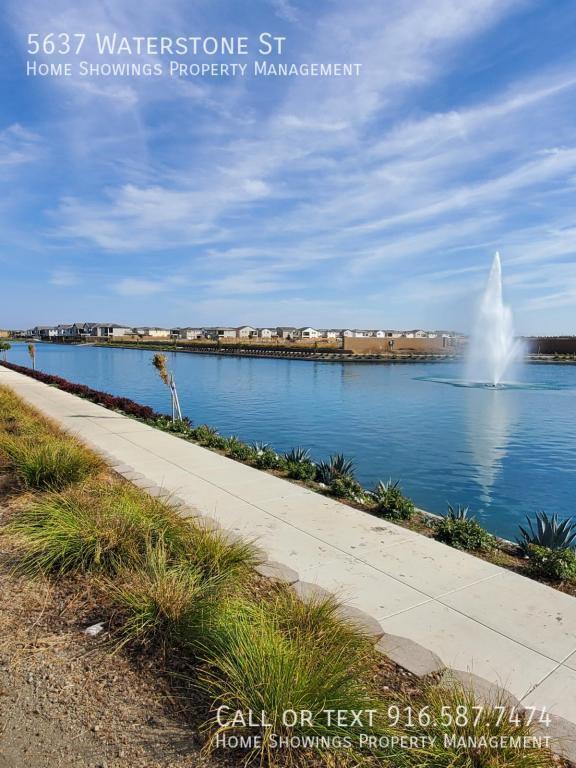 Building Photo - 5637 Waterstone St