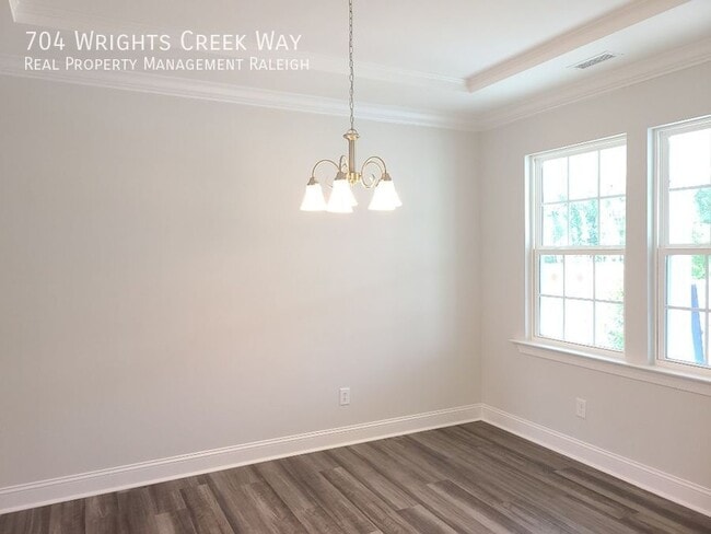 Building Photo - 704 Wrights Creek Way