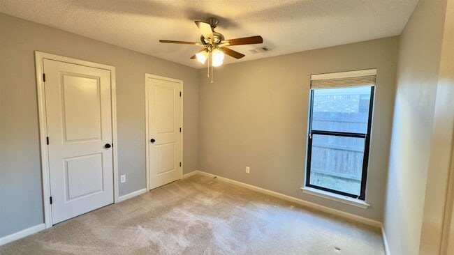 Building Photo - 5110 Oliver Grove Ln