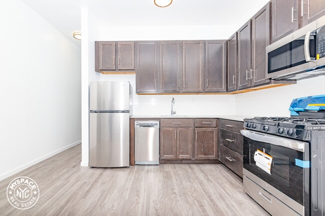 Building Photo - 25 Jefferson St