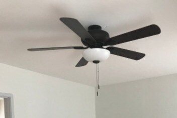 Living room - 905 Sartori Ave