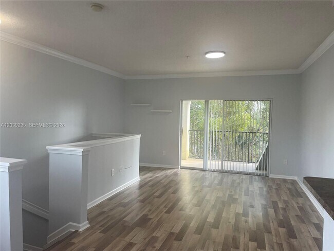 Building Photo - 6020 W Sample Rd