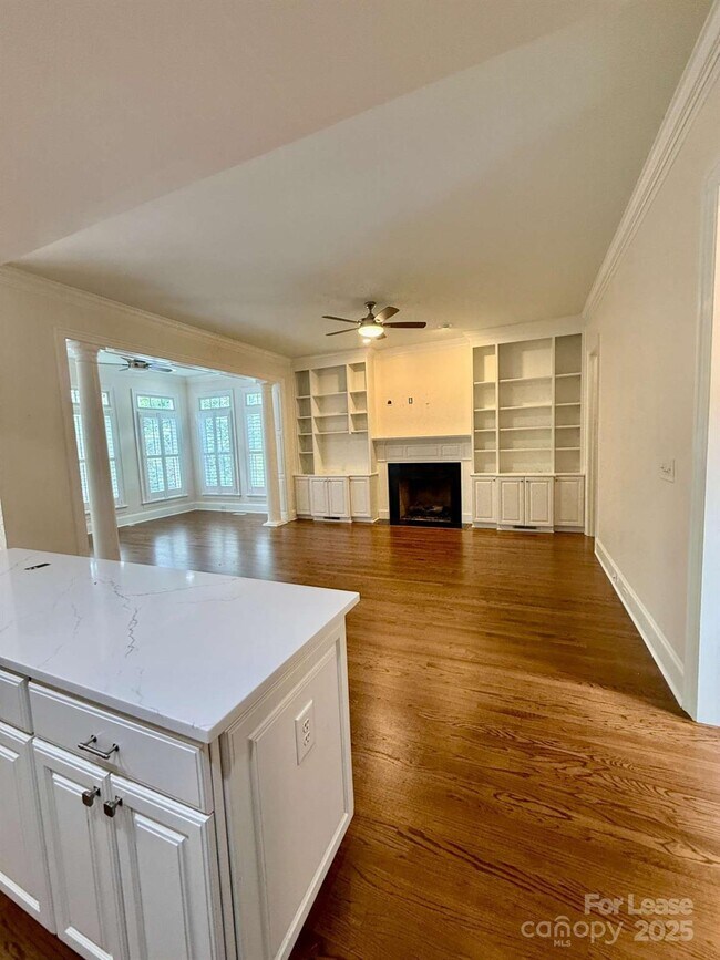 Building Photo - 1806 Asbury Hall Ct