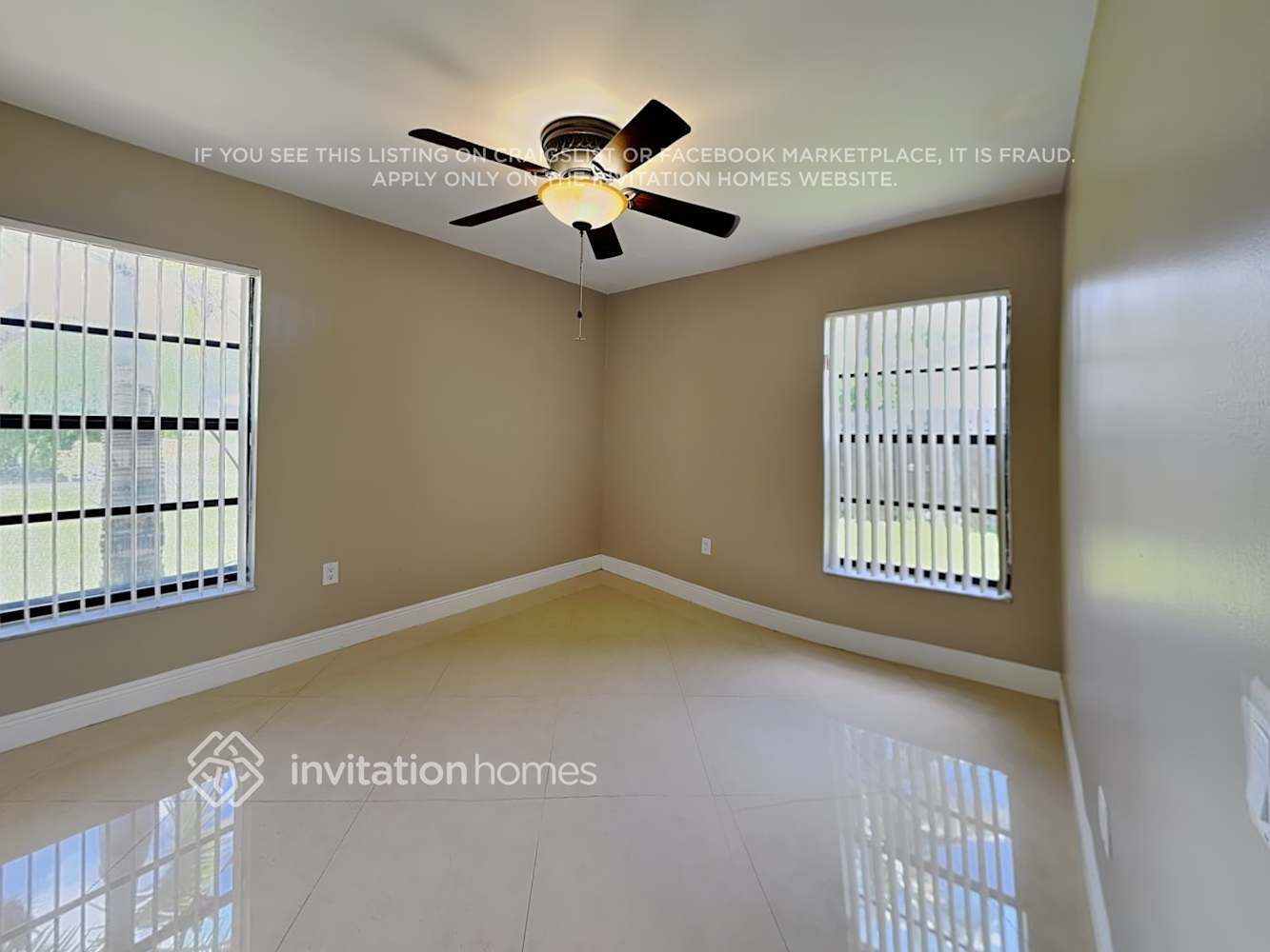 Building Photo - 562 SW 168th Way