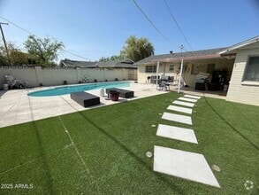 Building Photo - 4023 E Heatherbrae Dr